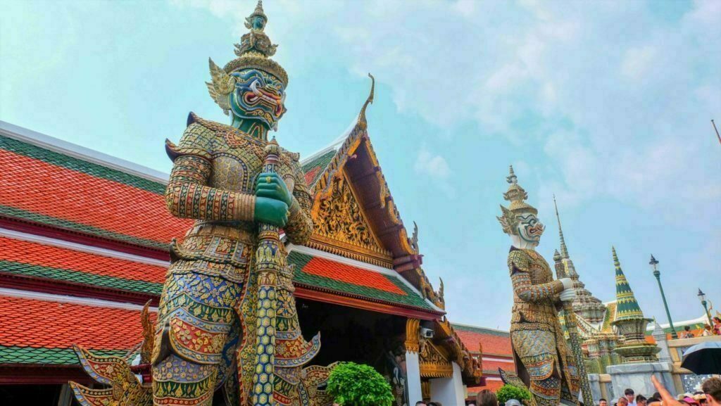 Best Things To Do in Bangkok for First-Timers 2 Grand Palace Bangkok