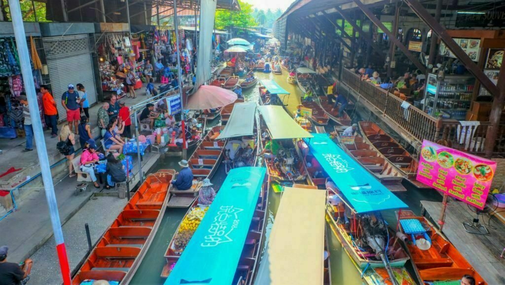 Best Things To Do in Bangkok for First-Timers 19 Floating Market Bangkok
