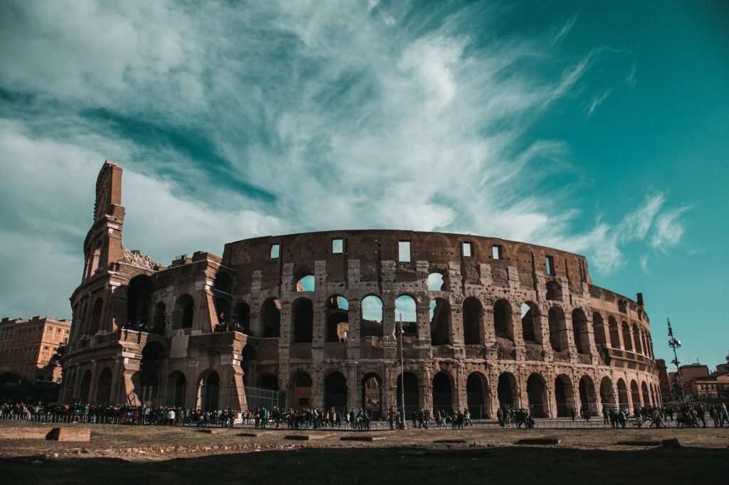 colosseum rome italy famous landmarks